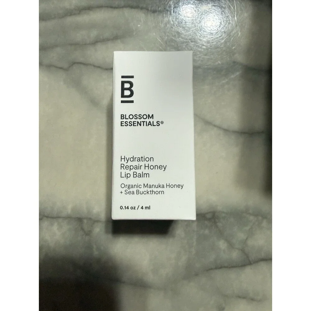 Blossom Essentials Hydration Repair Honey Lip Balm .14 oz 4 ml Full Size New